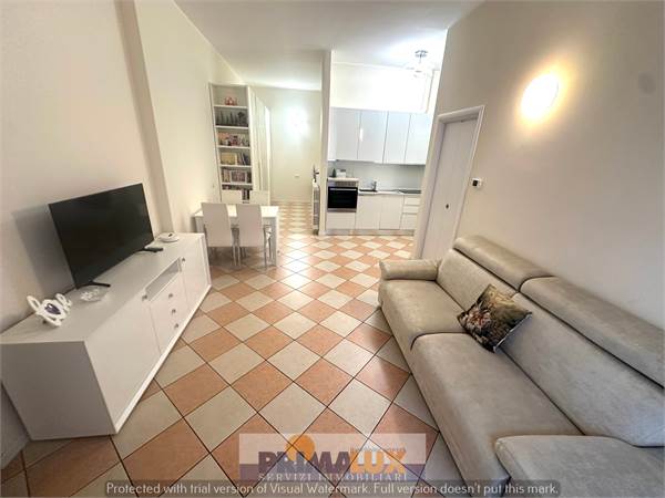 DUE LOCALI ARREDATO IN CENTRO!