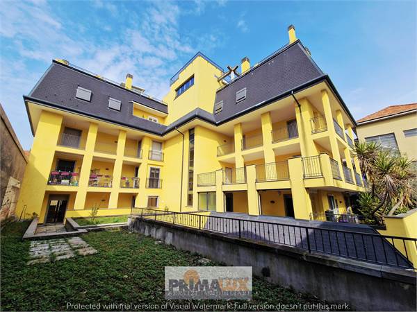 TRE LOCALI IN VENDITA A BOVISIO MASCIAGO CON GIARDINO PRIVATO