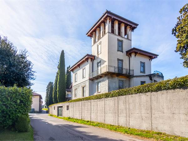 Villa storica con dependance e ampio giardino