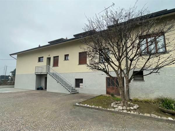 TRILOCALE + MANSARDA E 2 BOX