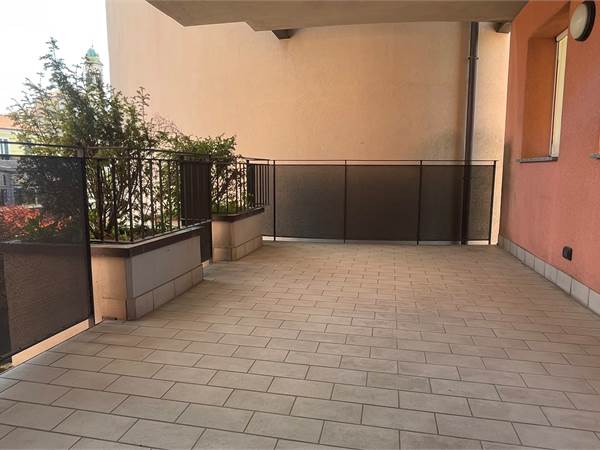 TRILOCALE CLASSE B CON TERRAZZI, BOX DOPPIO E ARREDO