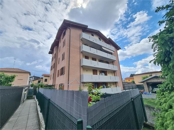 Trilocale in centro con terrazzo !!