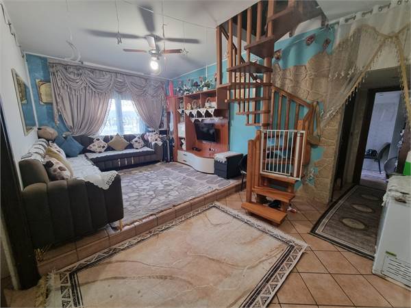 Appartamento con mansarda !!