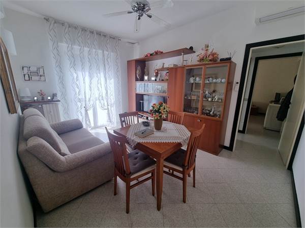 Bilocale con box, in centro !!